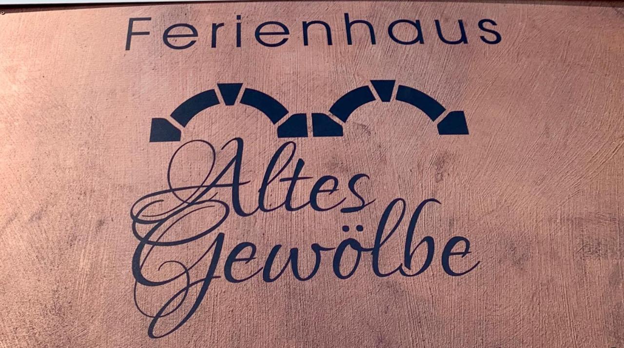 Altes Gewoelbe Mit Sauna Und Whirlpool Im Aussenbereich Elsterheide Buitenkant foto